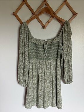 American Eagle Olive Green Floral Smocked Mini Dress Size S-M With Pockets